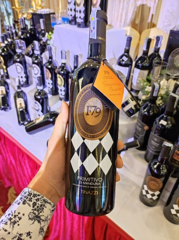 rượu vang ý f79 primitivo