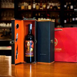 Hộp quà rượu vang 1 chai rượu vang ngọt Venus Rosso Semi Dolce