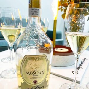 Rượu vang trắng Guarini Moscato Dolce